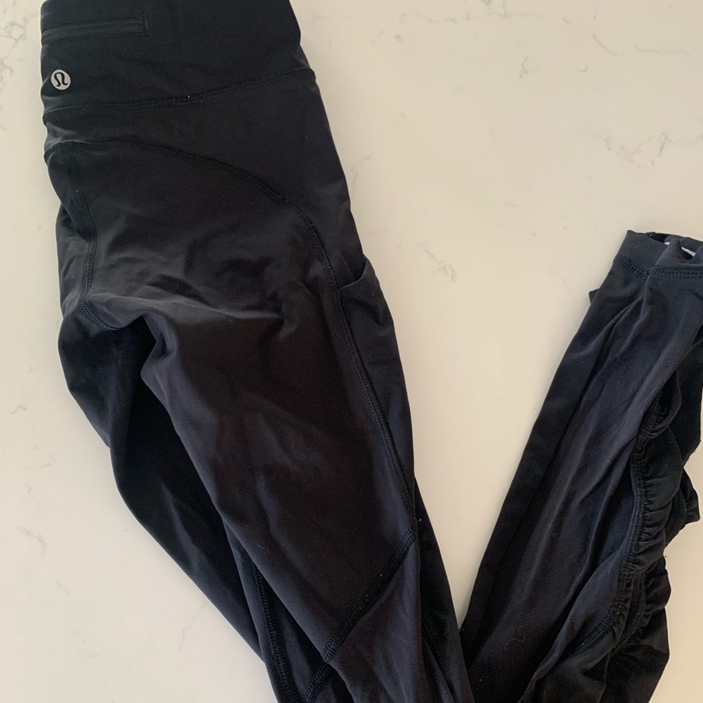 Lululemon black leggings